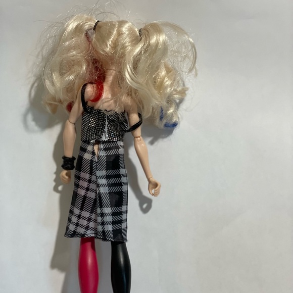 Harley Quinn Barbie doll DC Mattel - Picture 3 of 7